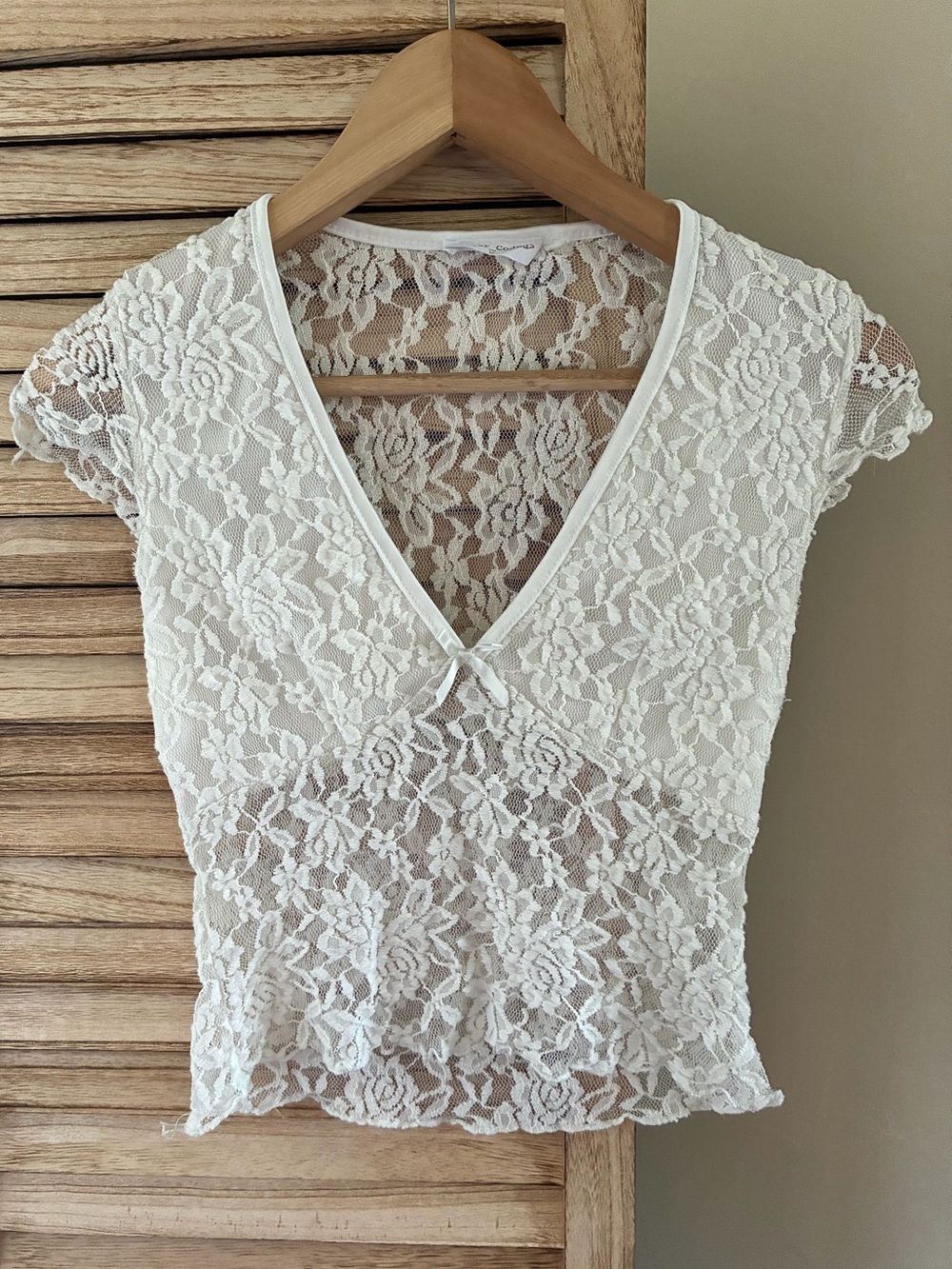 Sugar Coded White Floral Lace Babydoll Top V-Neck Cap Sleeve Coquette Romantic M